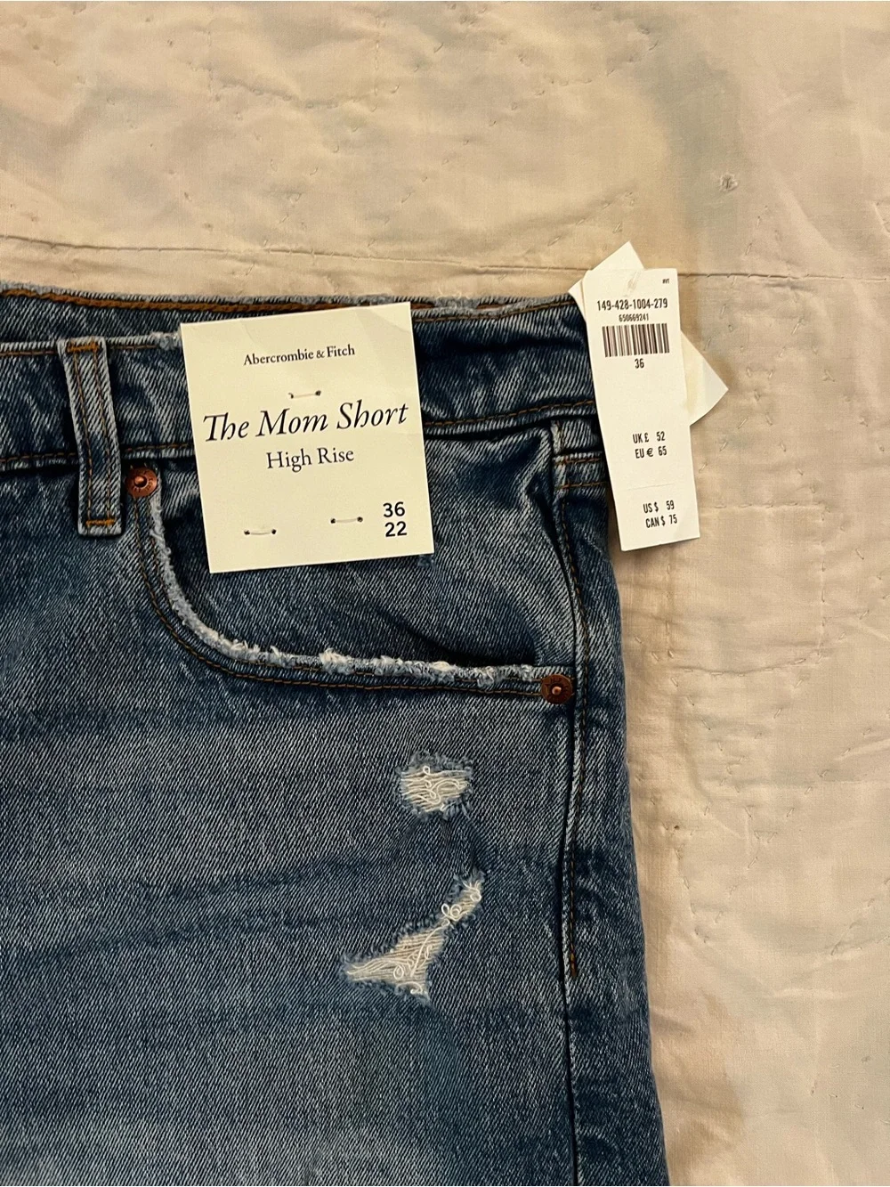 Abercrombie & Fitch casual distressed